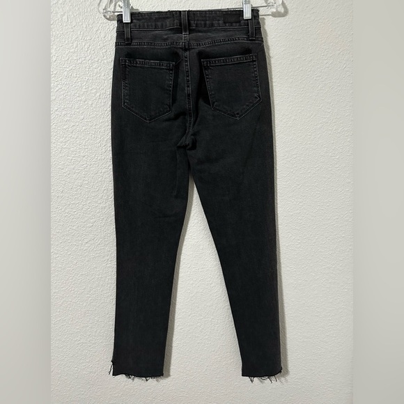 Black PAIGE "Julia" Slim Uneven Frayed Hem Jeans. Sz 24. Grey/Black - Picture 2 of 9